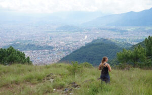 Aussicht vom Shivapuri Nationalpark über Kathmandu und das umliegende Tal