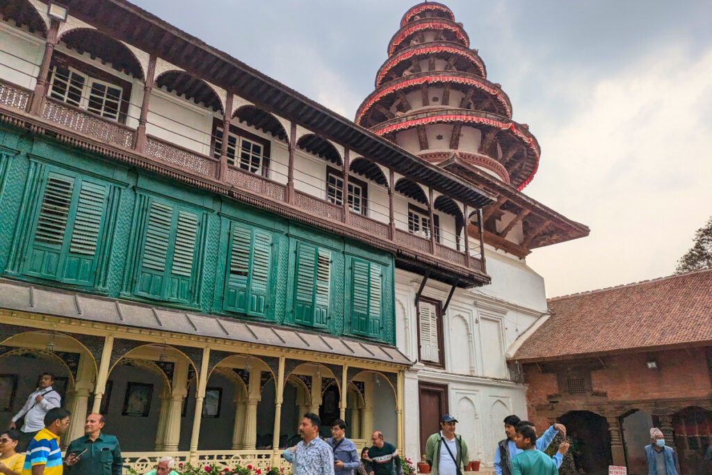 Im Hanuman-Dhoka-Palast Innenhof des Hanuman-Dhoka-Palastes am Kathmandu Durbar Square