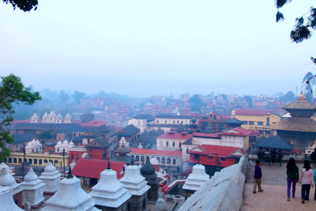 Pashupatinath am frühen Morgen Pashupatinath Tempelanlage am frühen Morgen in Kathmandu